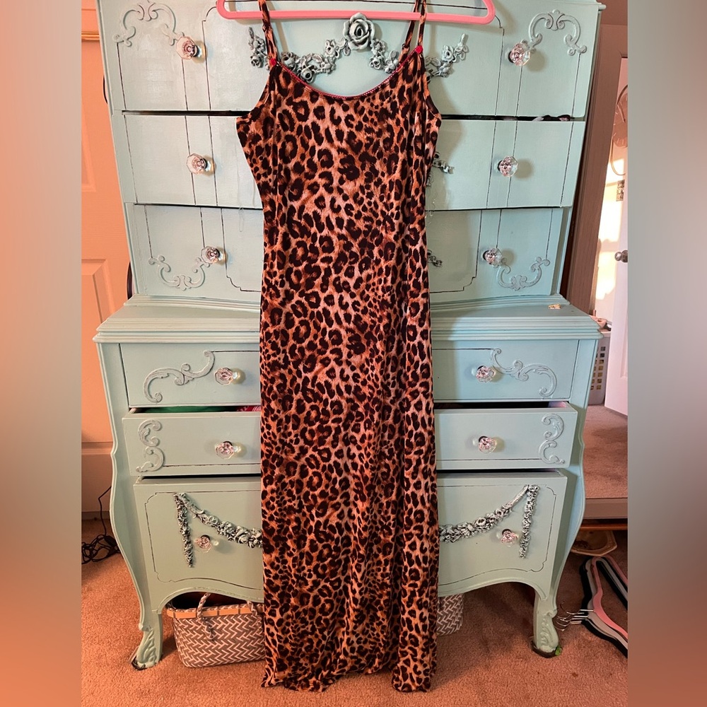 L Leopard maxi